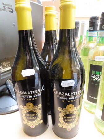 15 fl. blandet vin, hvidvin, rosevine og musserende vin