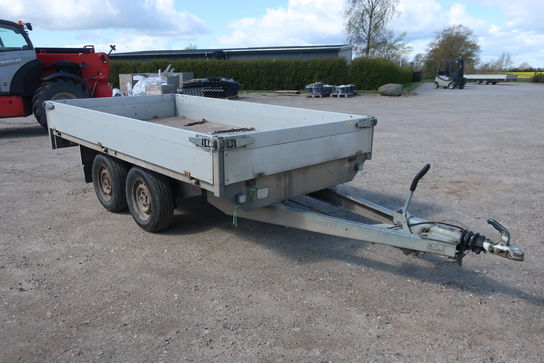 Trailer EDUARD PS 2720