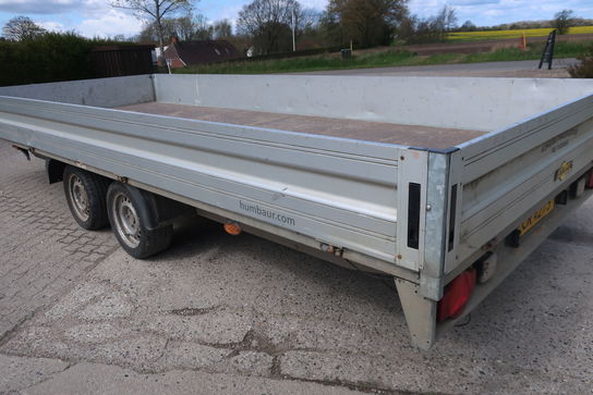 Trailer HUMBAUR 305121