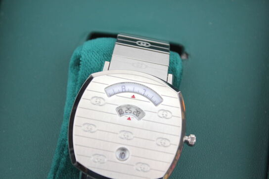 Dameur GUCCI Grip Watch stainless steel