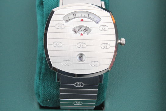 Dameur GUCCI Grip Watch stainless steel