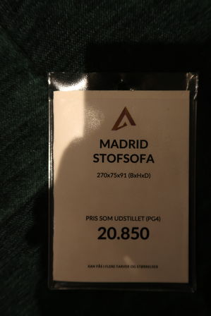 Stofsofa NORDKOMFORT Madrid samt 2 stk. puder