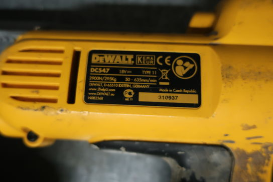 Fugepistol DEWALT DC547 inkl. batteri og lader