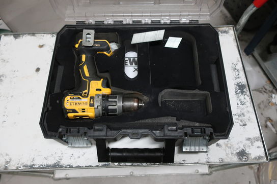 Skruemaskine DEWALT DCD796