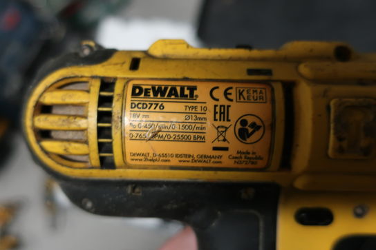 Skruemaskine DEWALT DCD776inkl. 2 stk. batterier samt lader