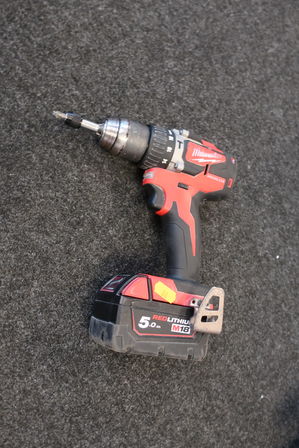 Skruemaskine MILWAUKEE M18 CBLPD