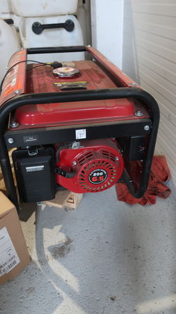 Generator PREMIUM KRAFT PK8500W (Oplyst defekt)