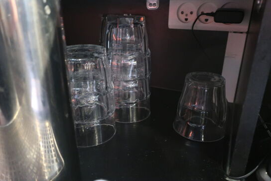Kaffekander samt glas