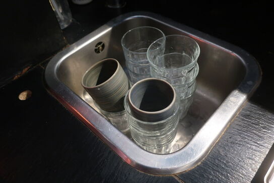 Kaffekander samt glas
