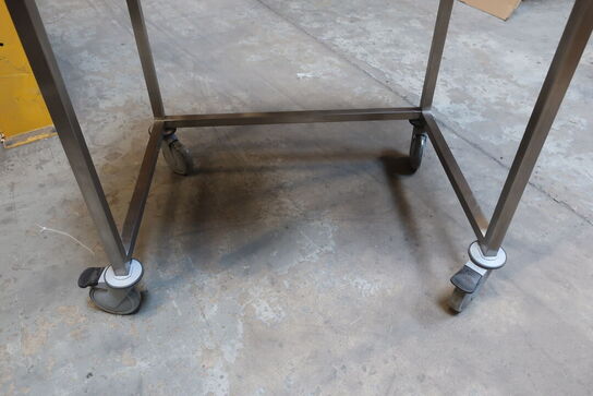 Arbejdsbord m/hjul B1000 x D700 x H900 mm