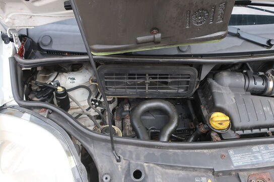 Varebil OPEL VIVARO 2,0 CDTI